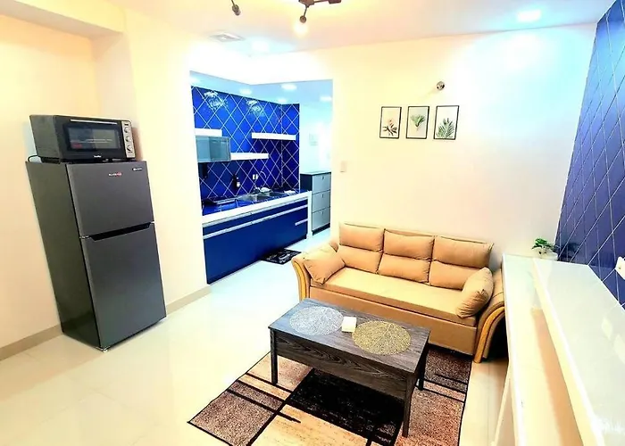 Bgc Beautiful Large 1 Bedroom Condo Sleeps 3 Adults