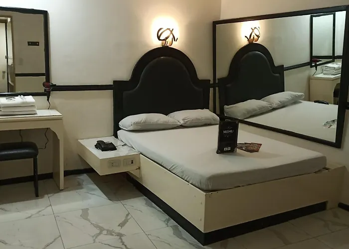 Halina Drive In Hotel-Sta Mesa