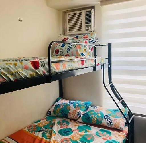 2 Bedroom Cozy Condo Unit In Urban Deca Homes