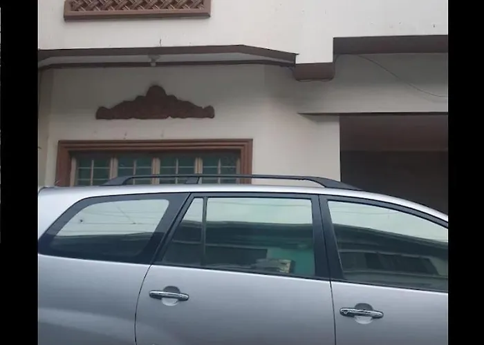 Wholehouse 3 Rooms With Parking