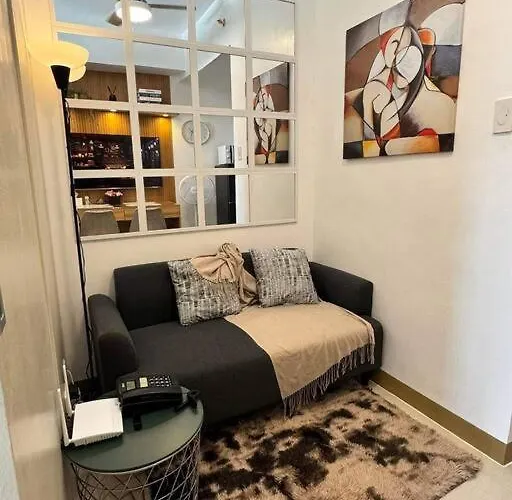 Las Pinas City Cozy Escape