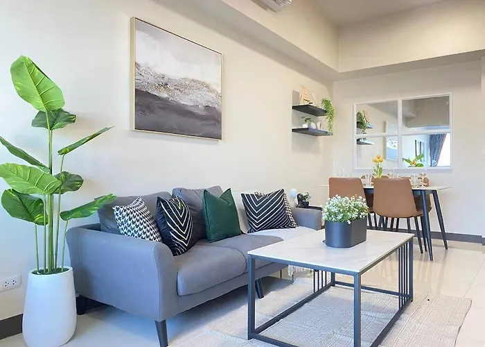 Bayview 2Br Family Suite In Uptown Bgc Near Mall