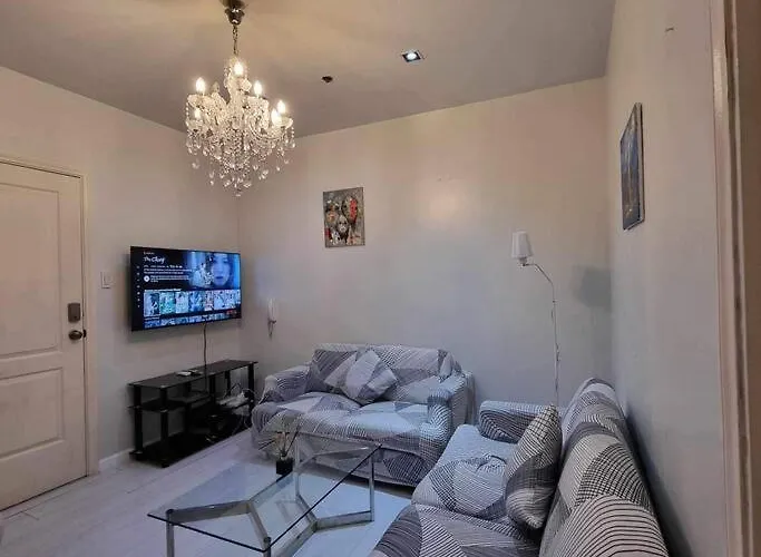 Gramercy Residences Two Bedroom On 60Th Floor