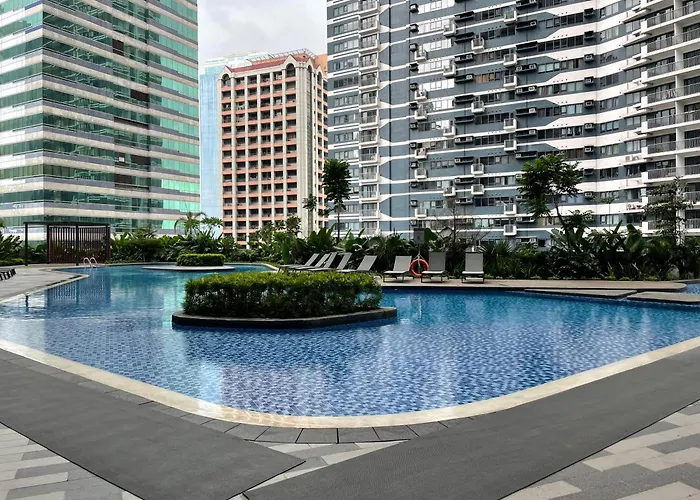 Stylish Condo With A View In Makati