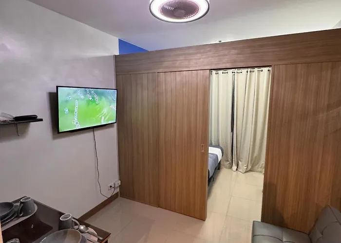 Iris Suites