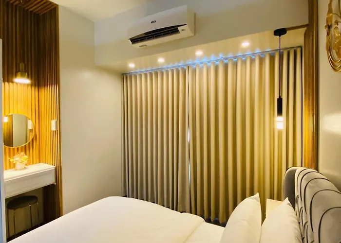 Urbanview Oasis At Air Residences