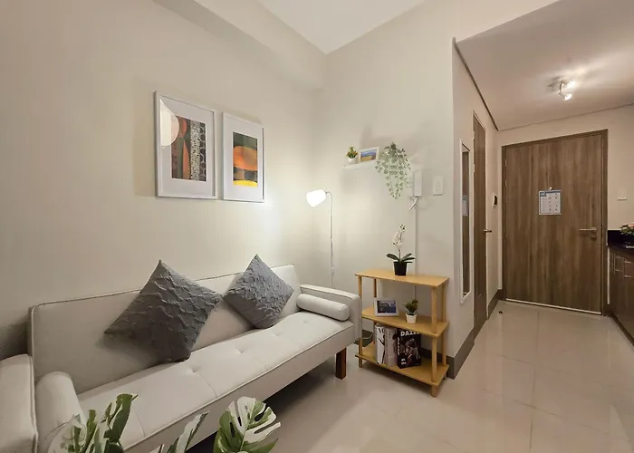 1Br Unit Condotel W Balcony Fame Residences #Fm64