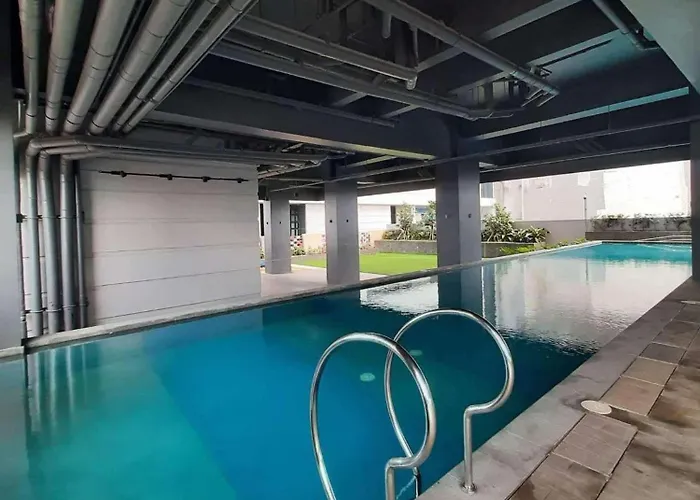 Staycation In Timog Quezon Ciity Near Tomas Morato And Gma 7