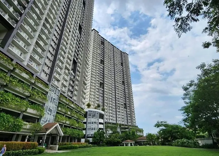 Zinnia Tower 2Br Condo With Qc Cityview