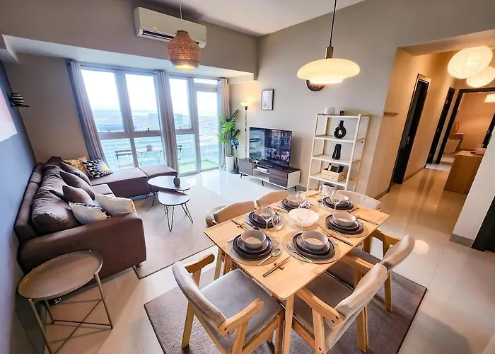 Travellers Haven 3Br Bgc, Bathtub, Xbox, 200Mbps