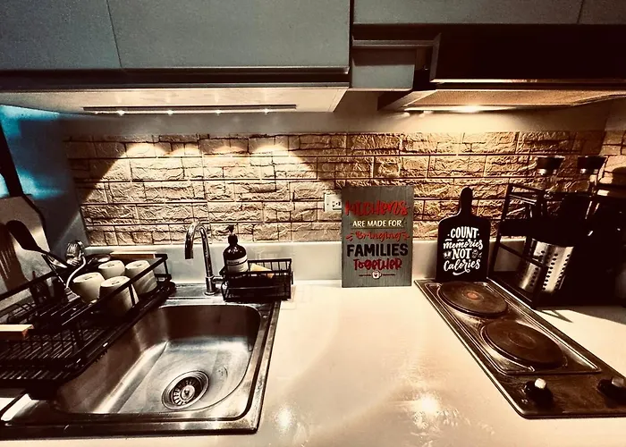 Air Residences Luxury Condo With Balcony Netflix Wifi