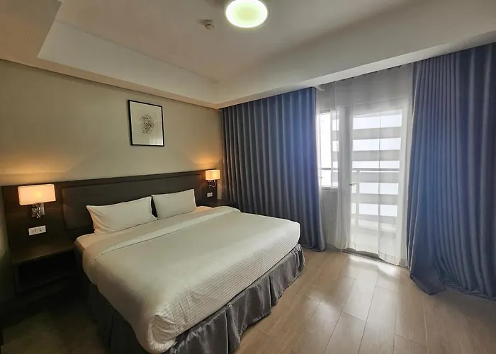 The Residences At Bcct By Stays Ph Cozy Retreat With Hotel-Style Comforts And Convenience, Best Location In Bgc