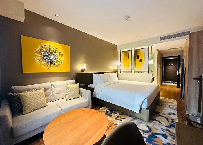 Manila Hotel Residences At Acqua Madr Excellence