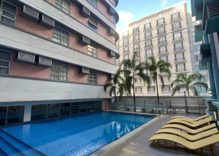 101 Newport Boulevard Condo