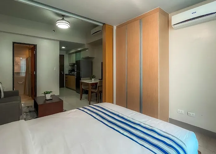 Full-Serviced Residential Apartment In One Uptown Residences, Bgc
