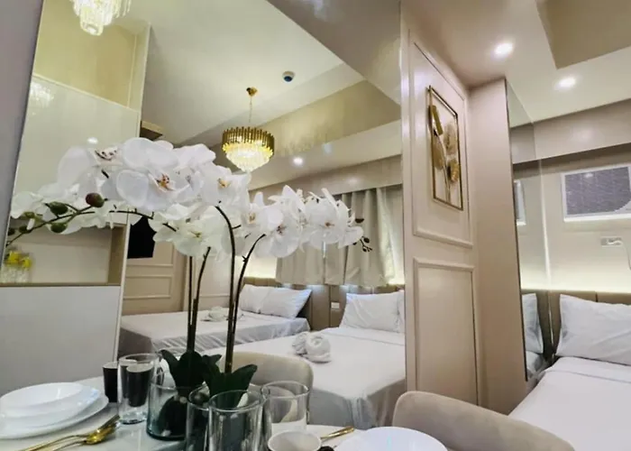 Radiance Manila Bay Luxe Lounge