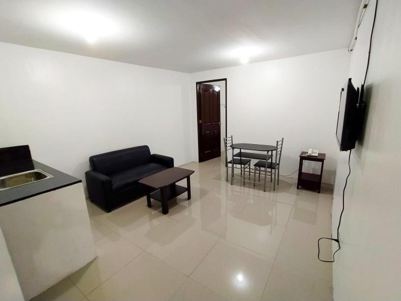 Orchard Tower Residences Hotel 3*