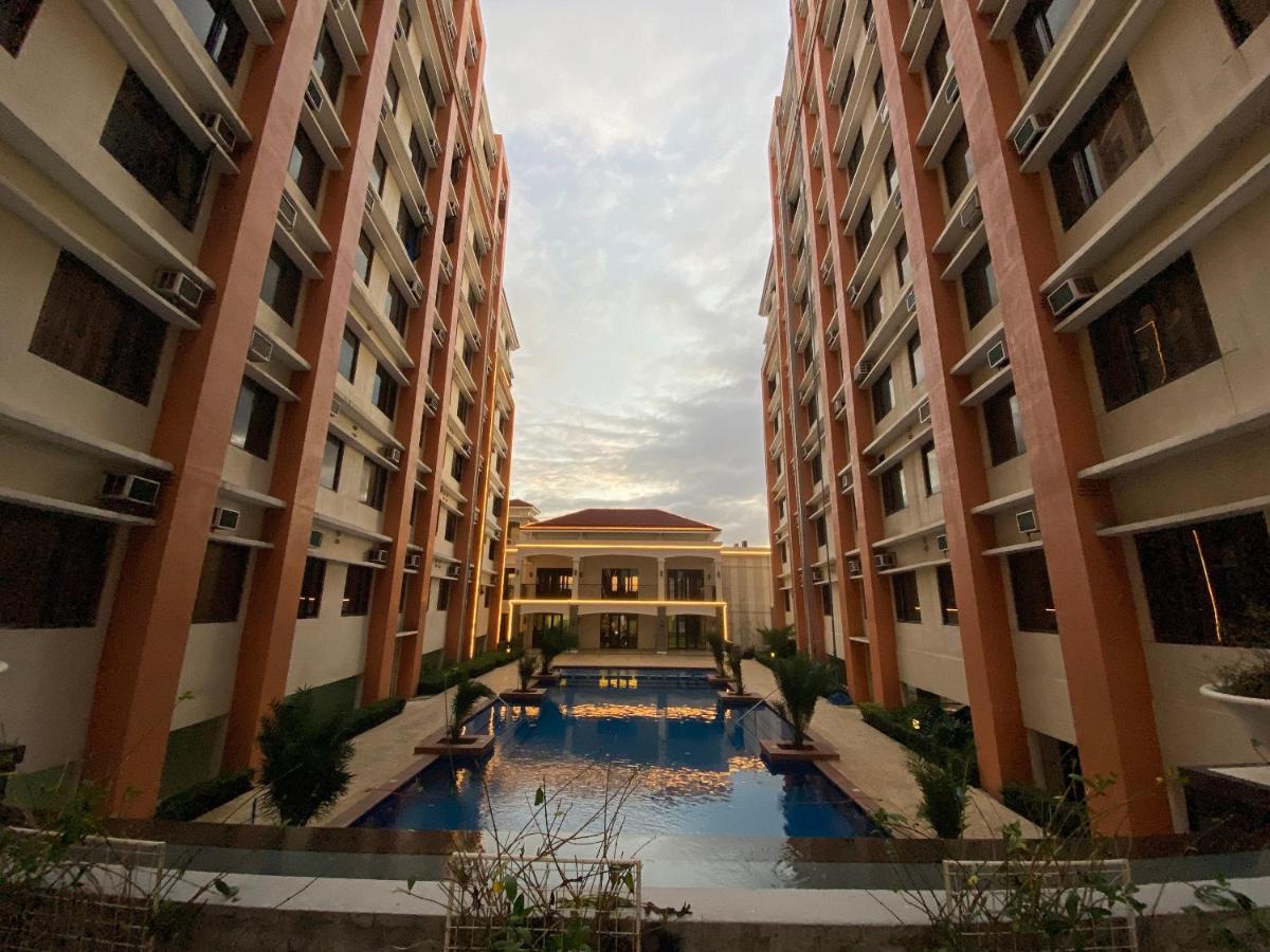 Oyo 724 Paseo Verde At Real Condominium