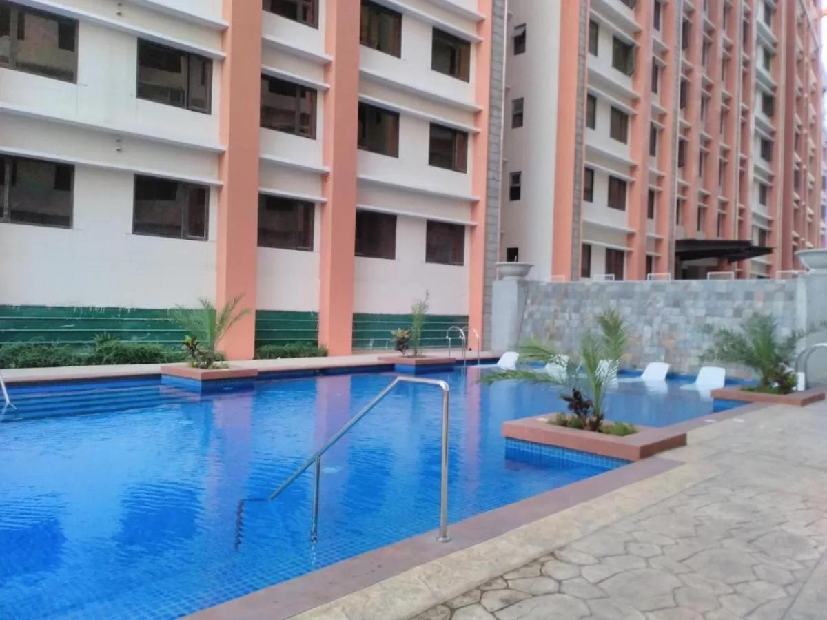 Oyo 724 Paseo Verde At Real Condominium Hotel