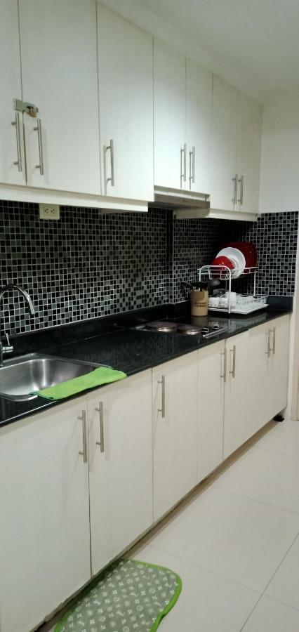Chin's Place Sea Residences Moa *