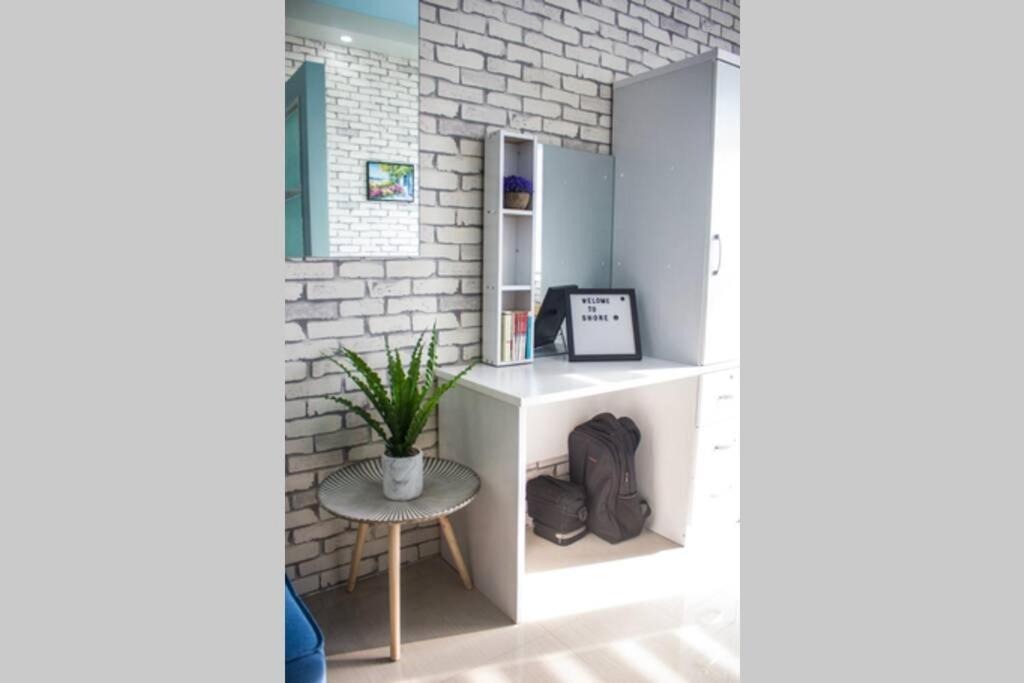 Shore Residences Tower C, #73 Apartamento