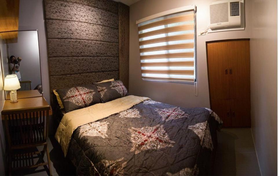 Apartment 2 Bedroom Unit Fully Furnished *