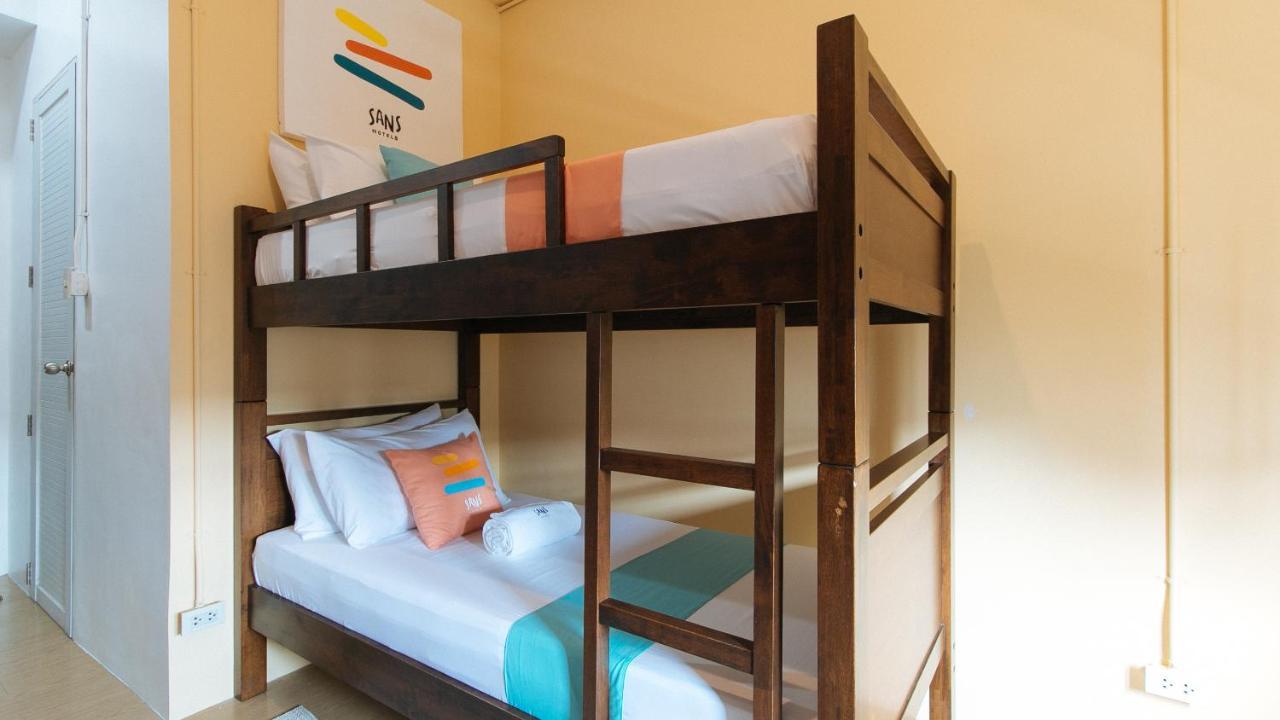 Sans Laperal Hotel