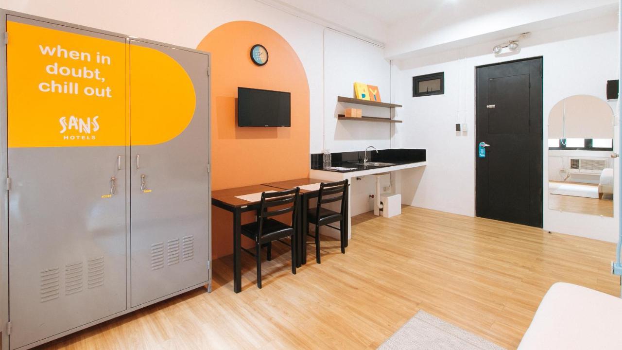 Hotel Sans Laperal 3*