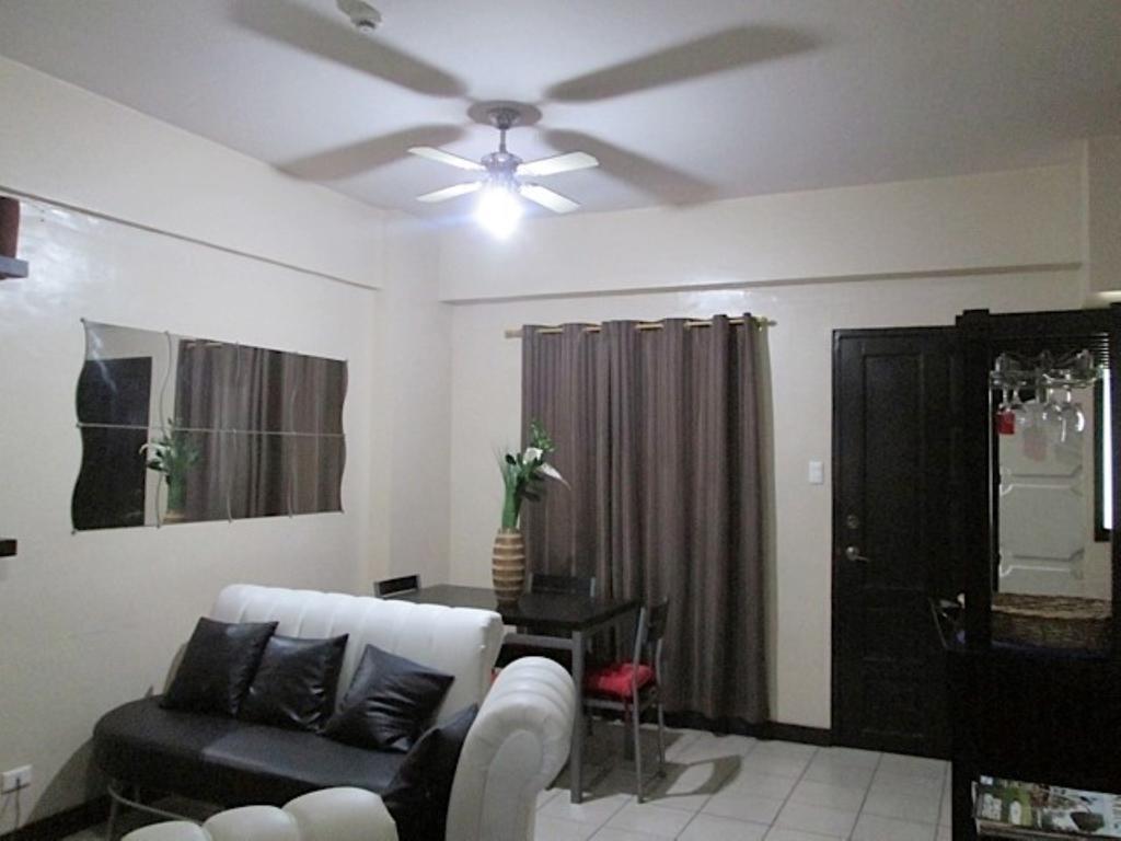 Apartment Cypress Towers Condominium