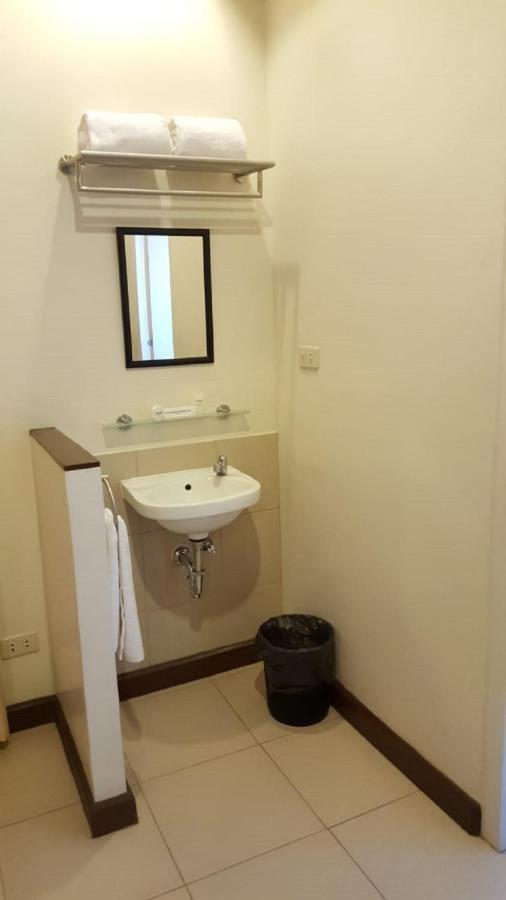 Hotel Governor Forbes 2*