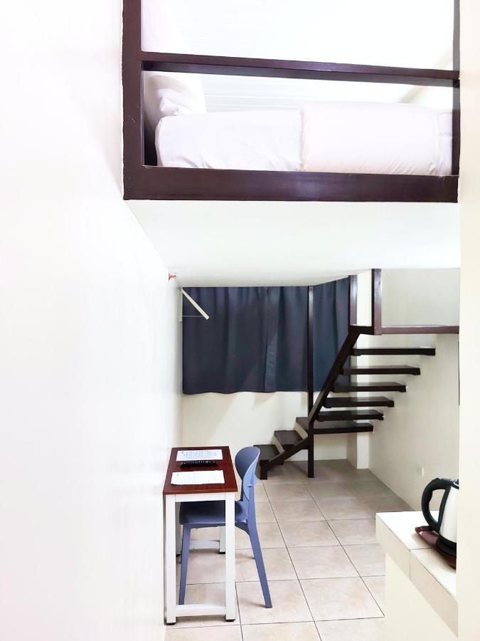 Hotel Airobedz - A Value Manila
