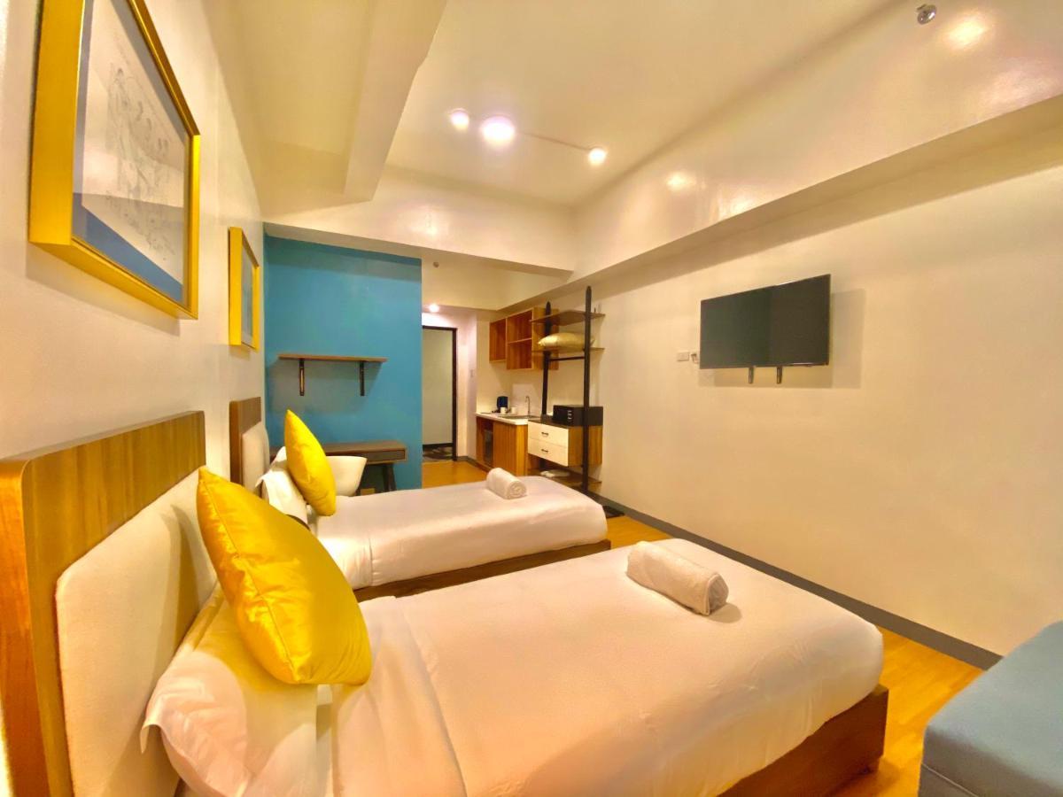 I Suites Malate & Condotel Hotel 4*
