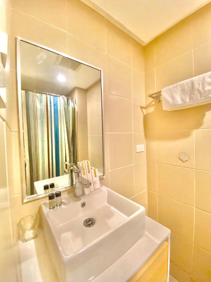 I Suites Malate & Condotel 4* Manila
