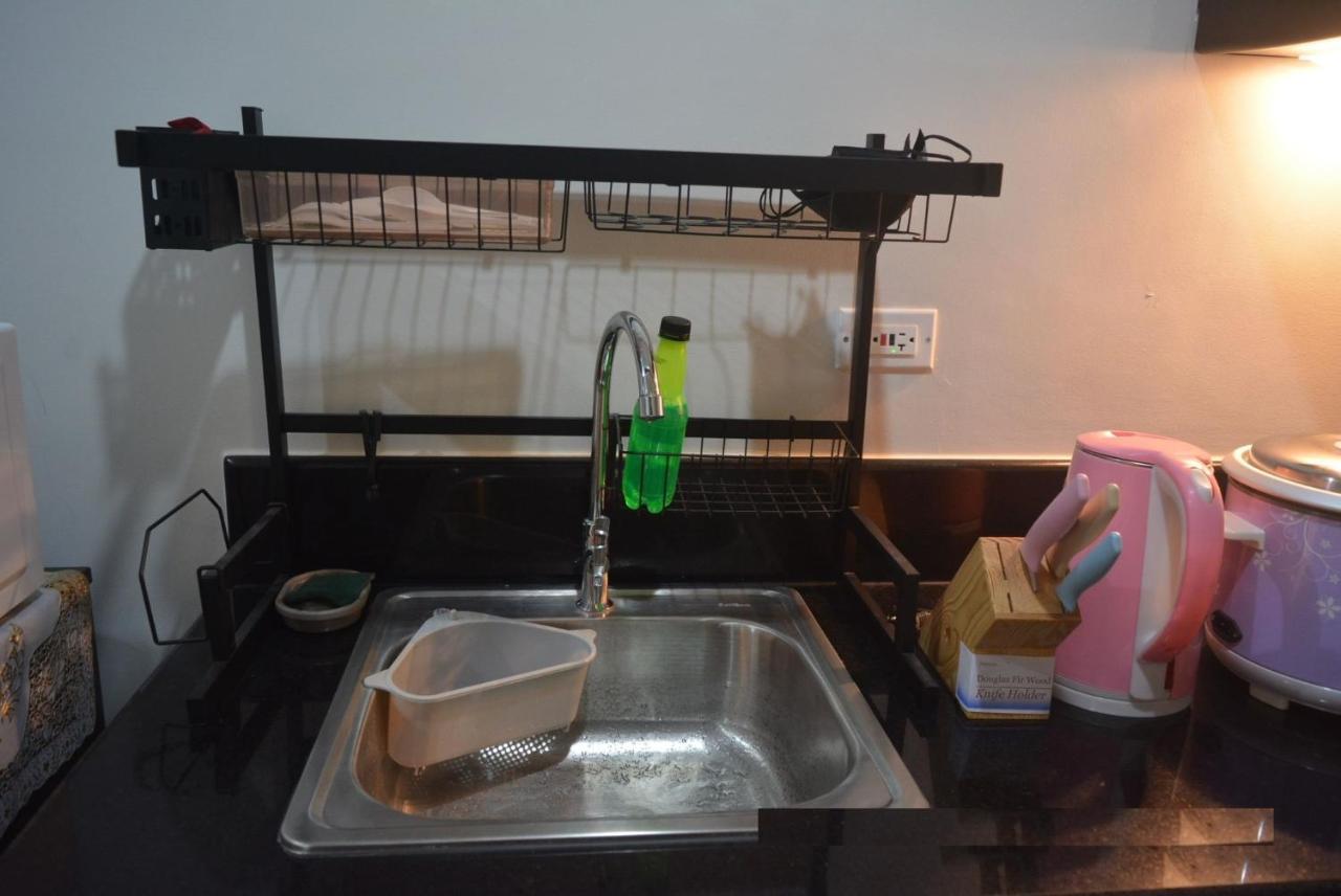 Lovely 2-br W/balcony In Sm-sucat, Paranaque Manila