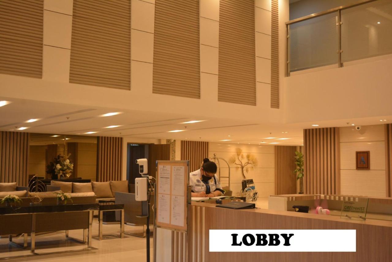 Lovely 2-br W/balcony In Sm-sucat, Paranaque *