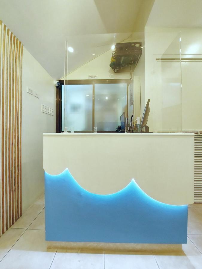 Hotel Airobedz - A Value
