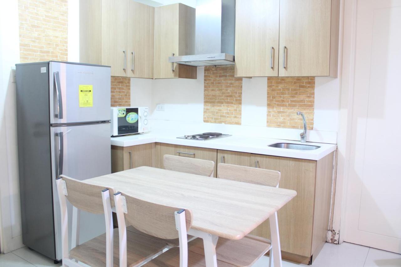 A2j Huge Modern Luxury 2br Balcony Near Ever Gotesco Manila