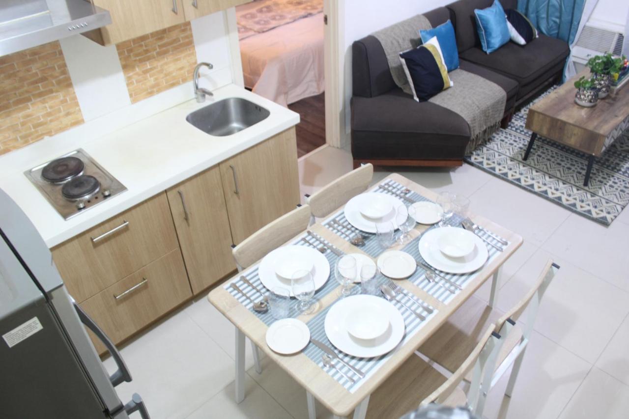 A2j Huge Modern Luxury 2br Balcony Near Ever Gotesco *