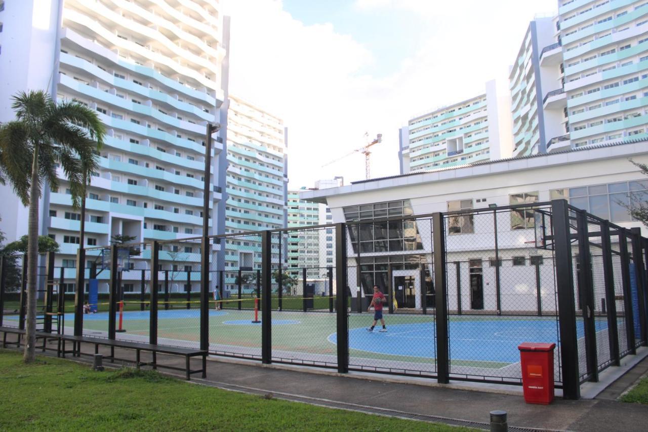 A2j Huge Modern Luxury 2br Balcony Near Ever Gotesco Apartment