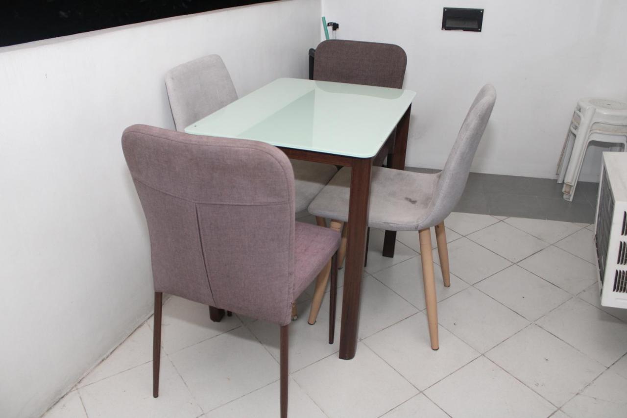 A2j Huge Modern Luxury 2br Balcony Near Ever Gotesco Apartment