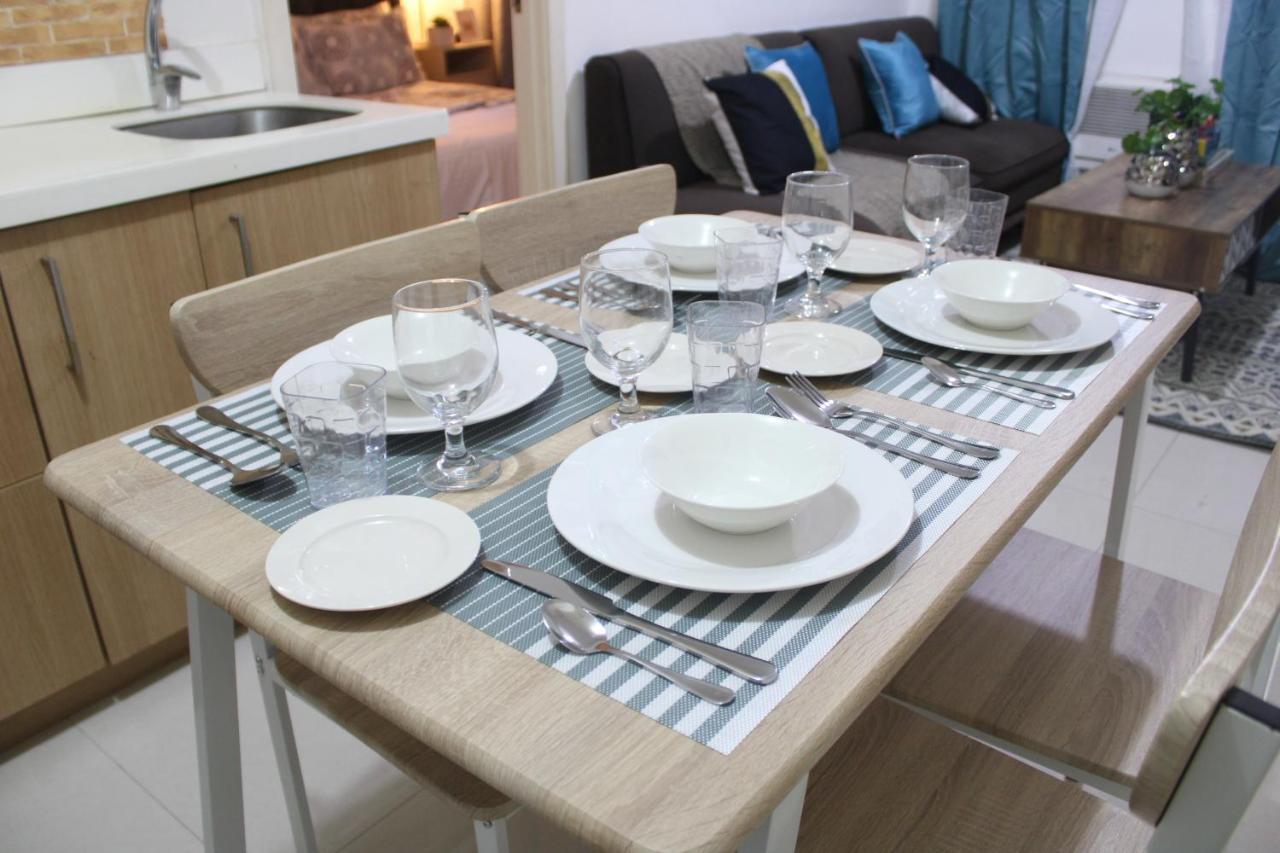 A2j Huge Modern Luxury 2br Balcony Near Ever Gotesco *