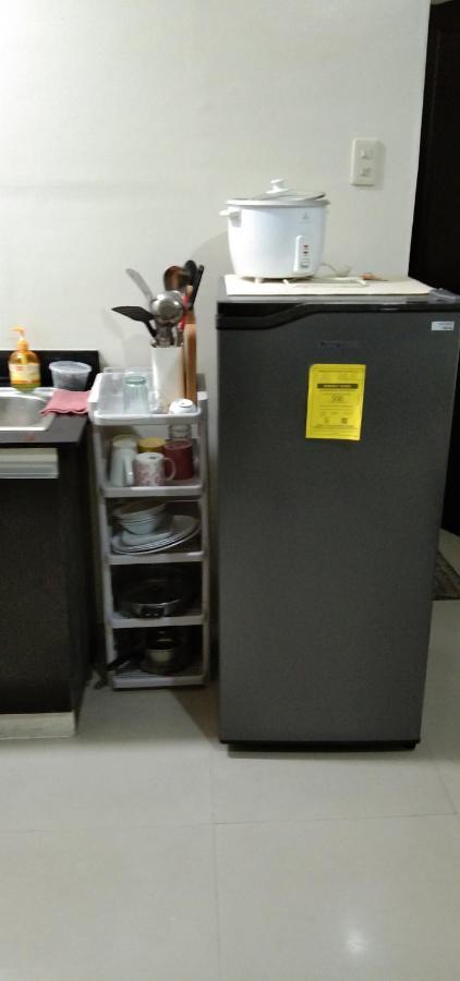 Kdorzmoonwalk Kassel Residences Paranaque Bed & Breakfast