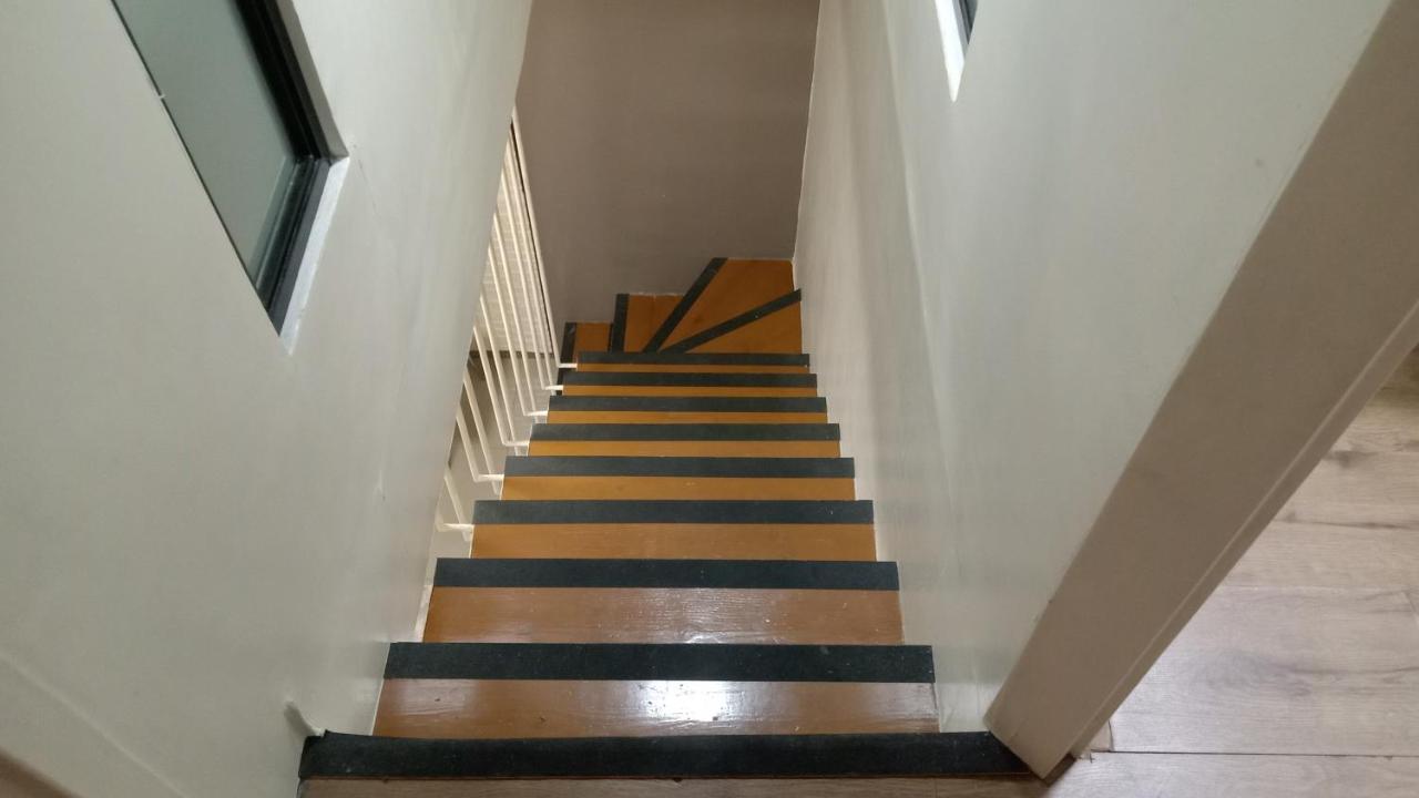 Apartment A2j Luxury Bgc 2br Loft Near Malls, Burgos Circle *