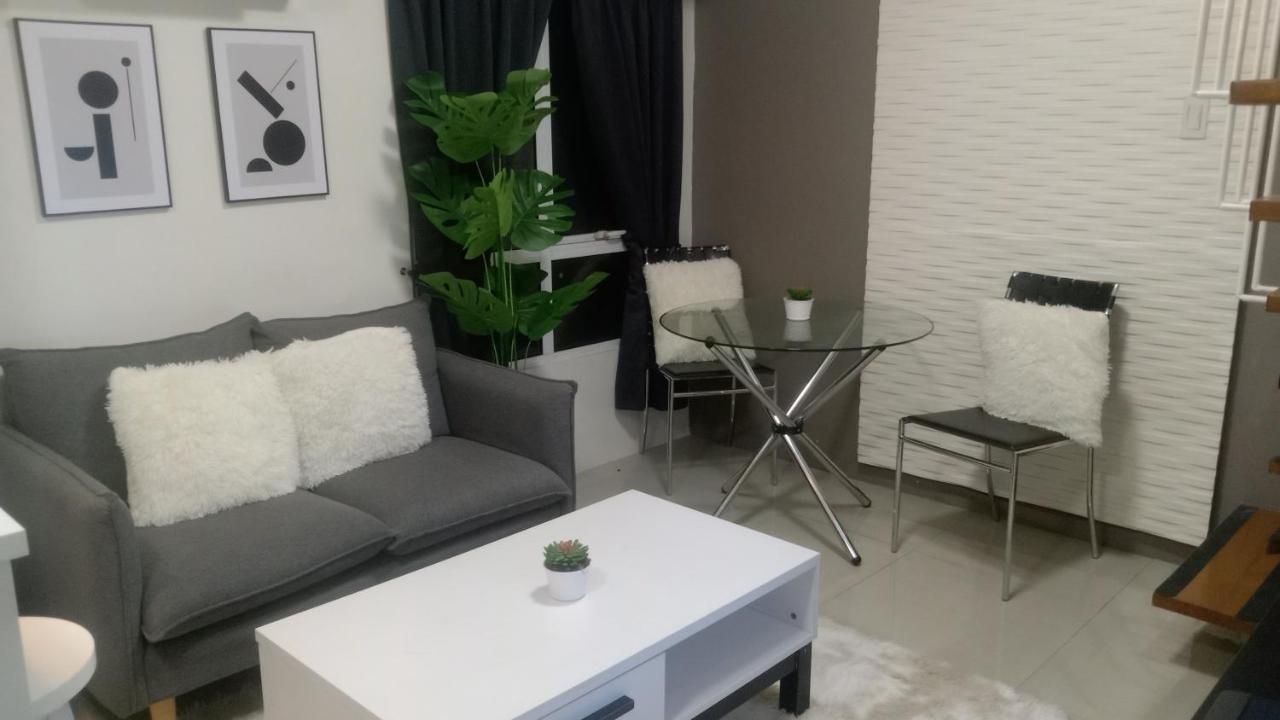 Apartment A2j Luxury Bgc 2br Loft Near Malls, Burgos Circle Manila