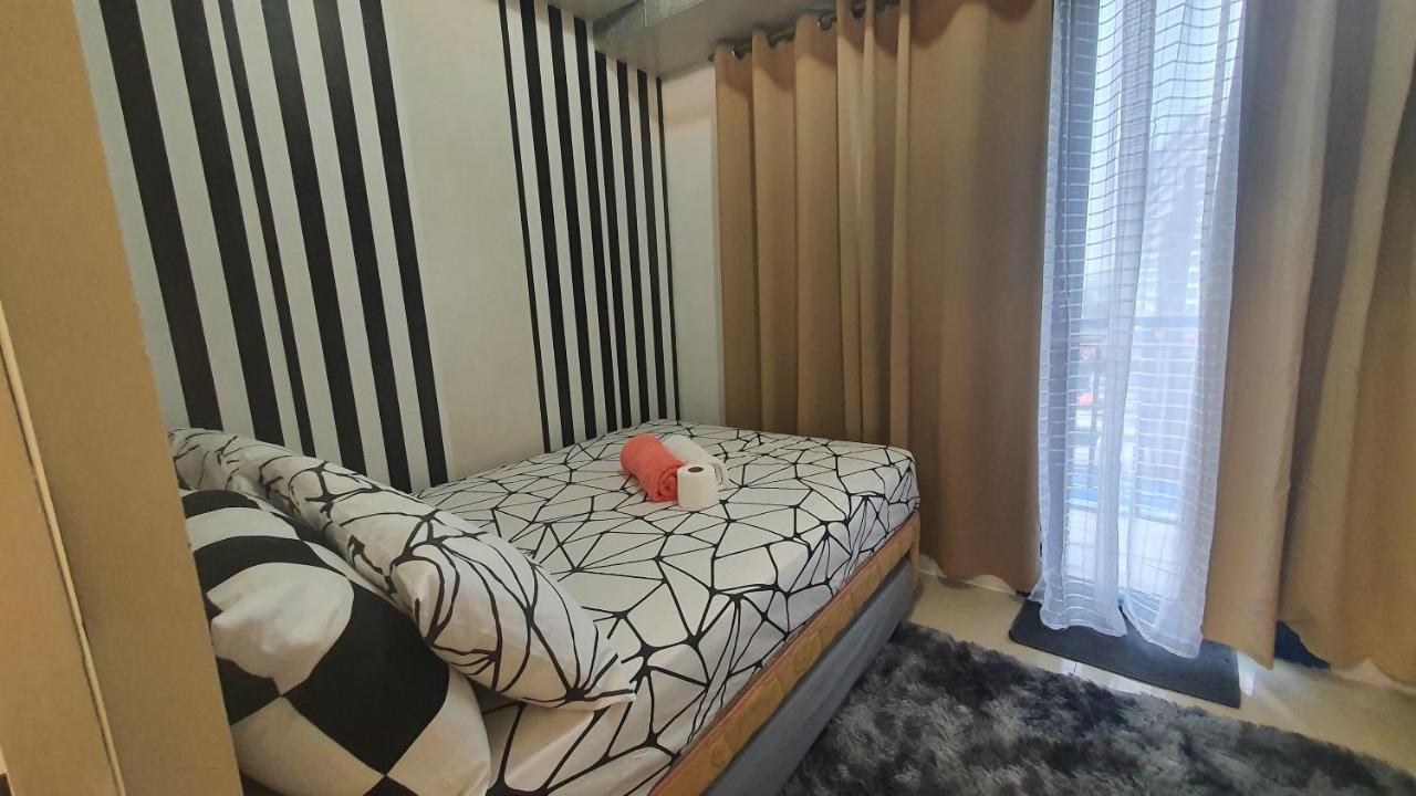 Sea Residences Towere-F By Ezbedz * Manila