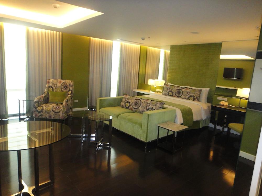 The Bayleaf Intramuros Hotel