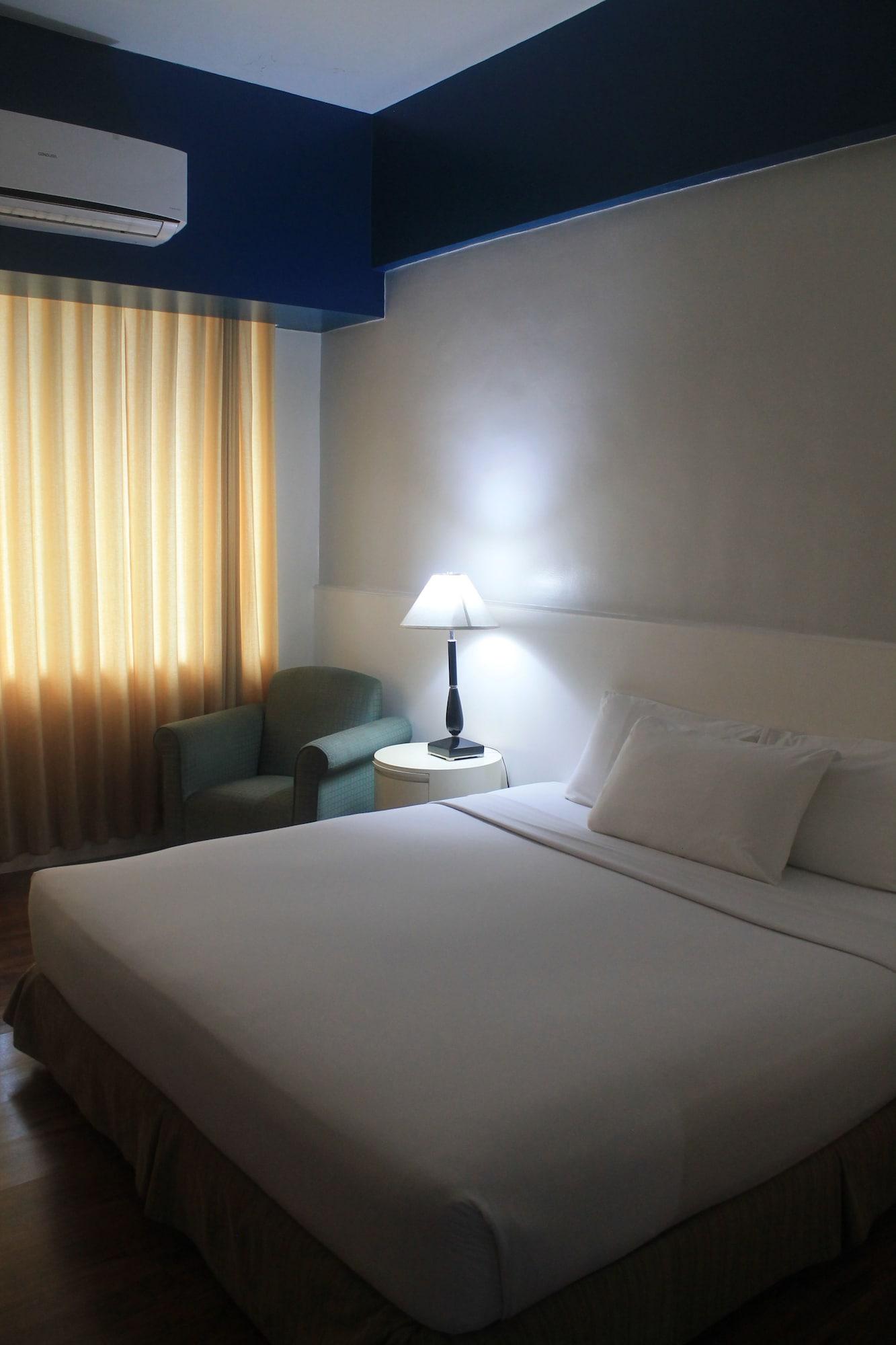 Pearl Hotel 3*