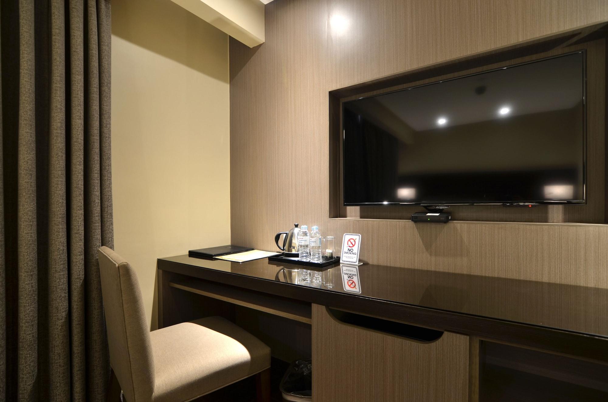 Hotel Pearl Garden 3*