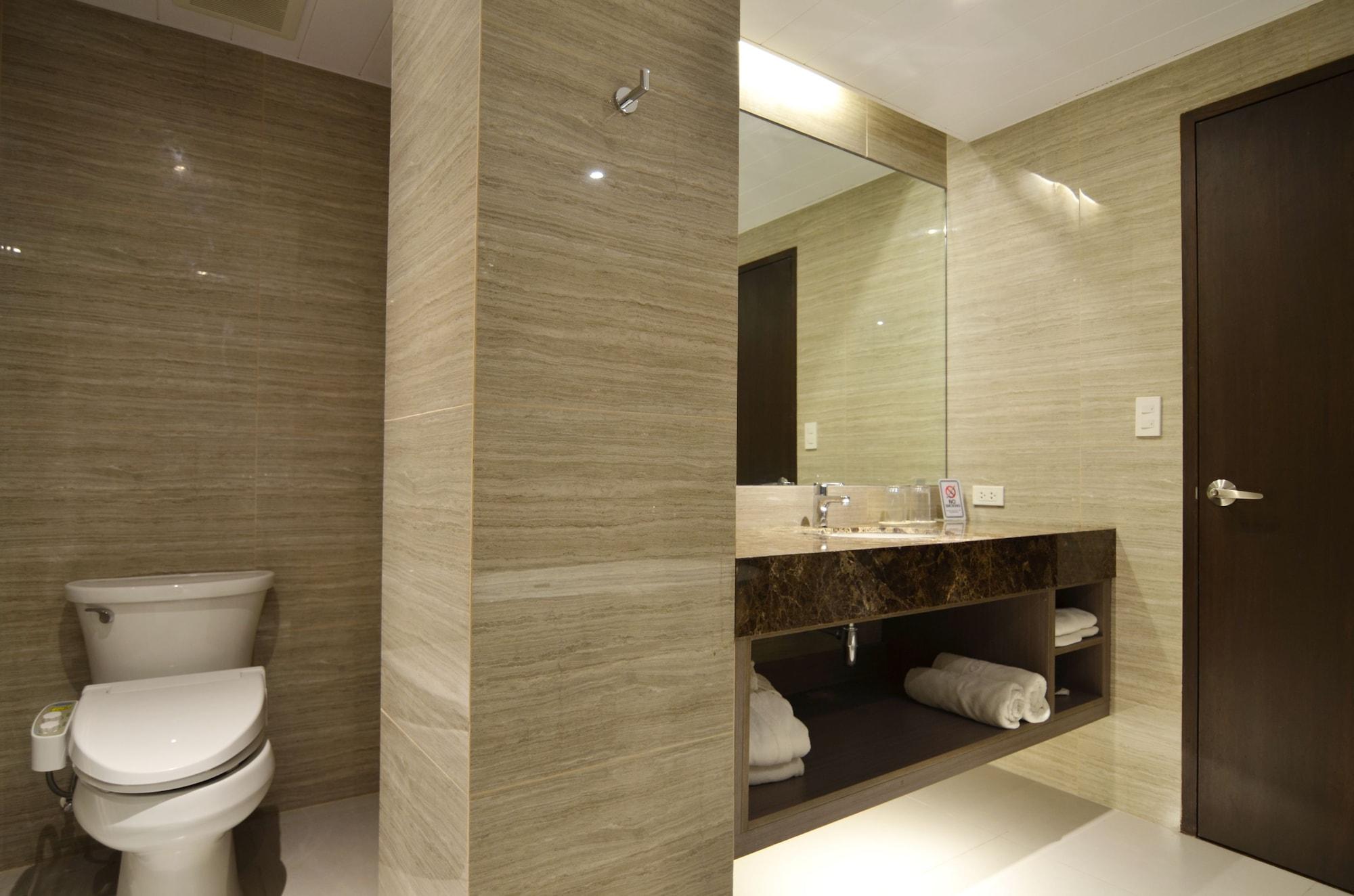 Hotel Pearl Garden 3*