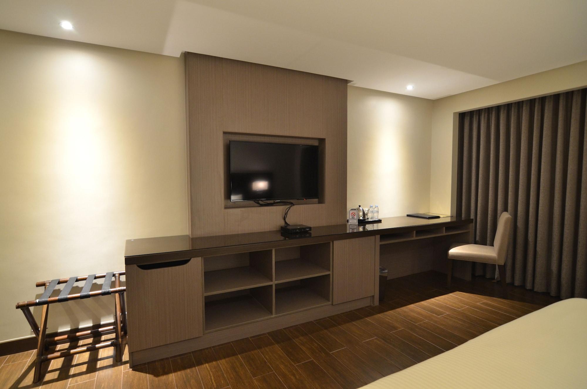 Pearl Garden Hotel Manila